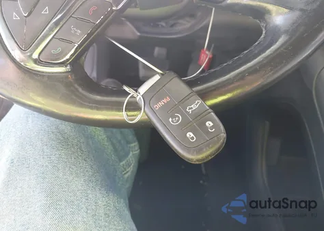 2015 Chrysler 200 S z USA, uszkodzony, nr VIN 1C3CCCBGXFN542884